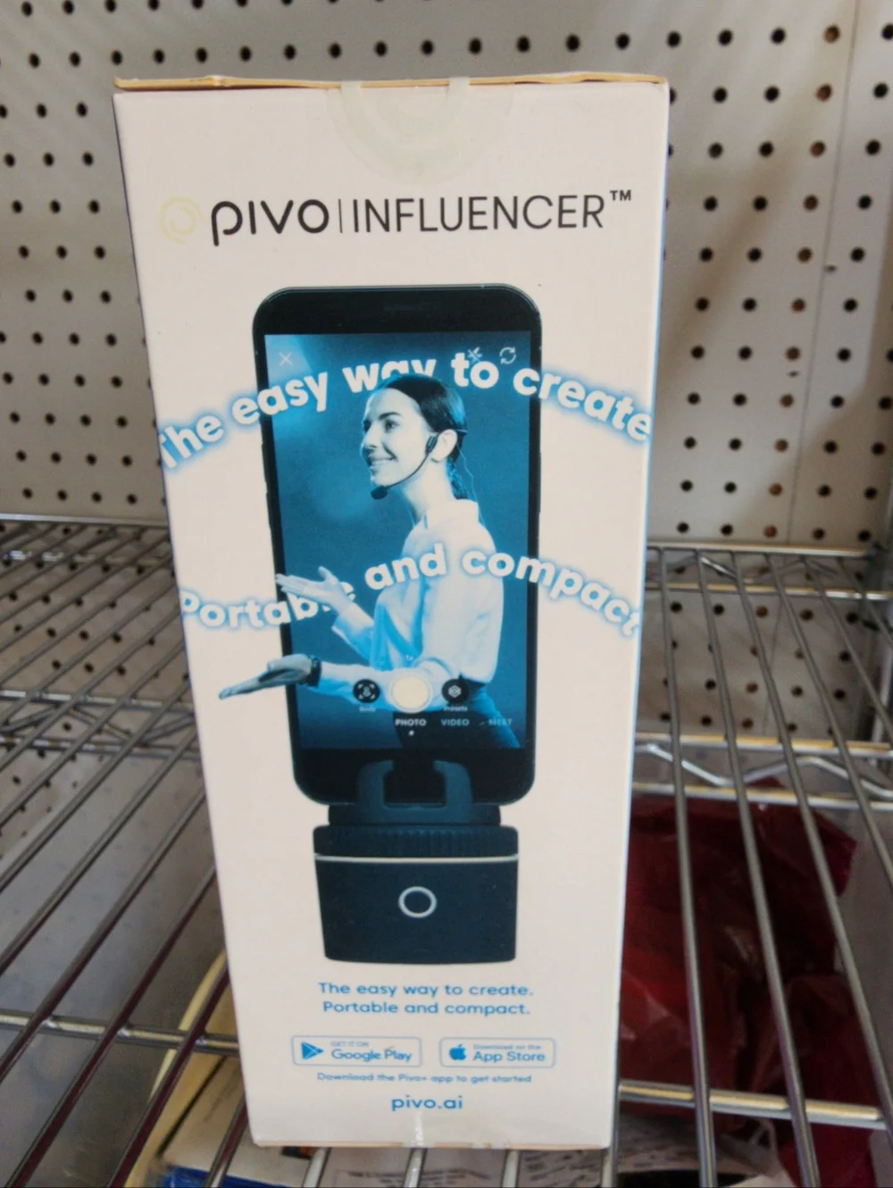 Pivo R1 Influencer With Rotation & Auto Tracking NIB, 2.9" - Picture 3 of 7